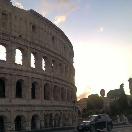 Around The Corner Colosseo B&B Rome Luaran gambar