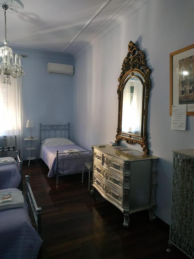 Around The Corner Colosseo B&B Rome Luaran gambar