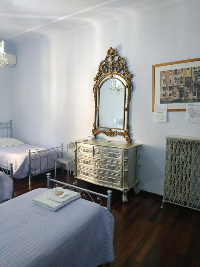 Around The Corner Colosseo B&B Rome Luaran gambar