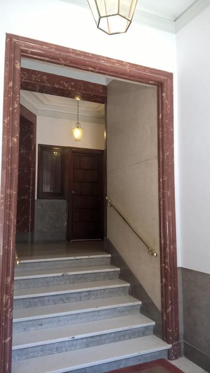 Around The Corner Colosseo B&B Rome Bilik gambar