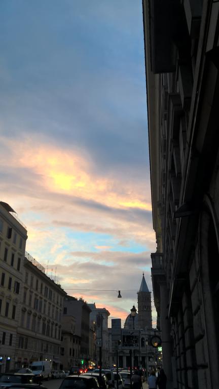 Around The Corner Colosseo B&B Rome Luaran gambar