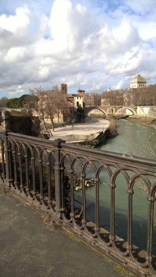 Around The Corner Colosseo B&B Rome Luaran gambar